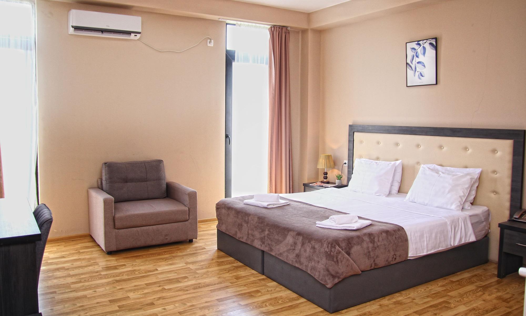 Hotel Rogalux Blue Tbilisi Exterior foto